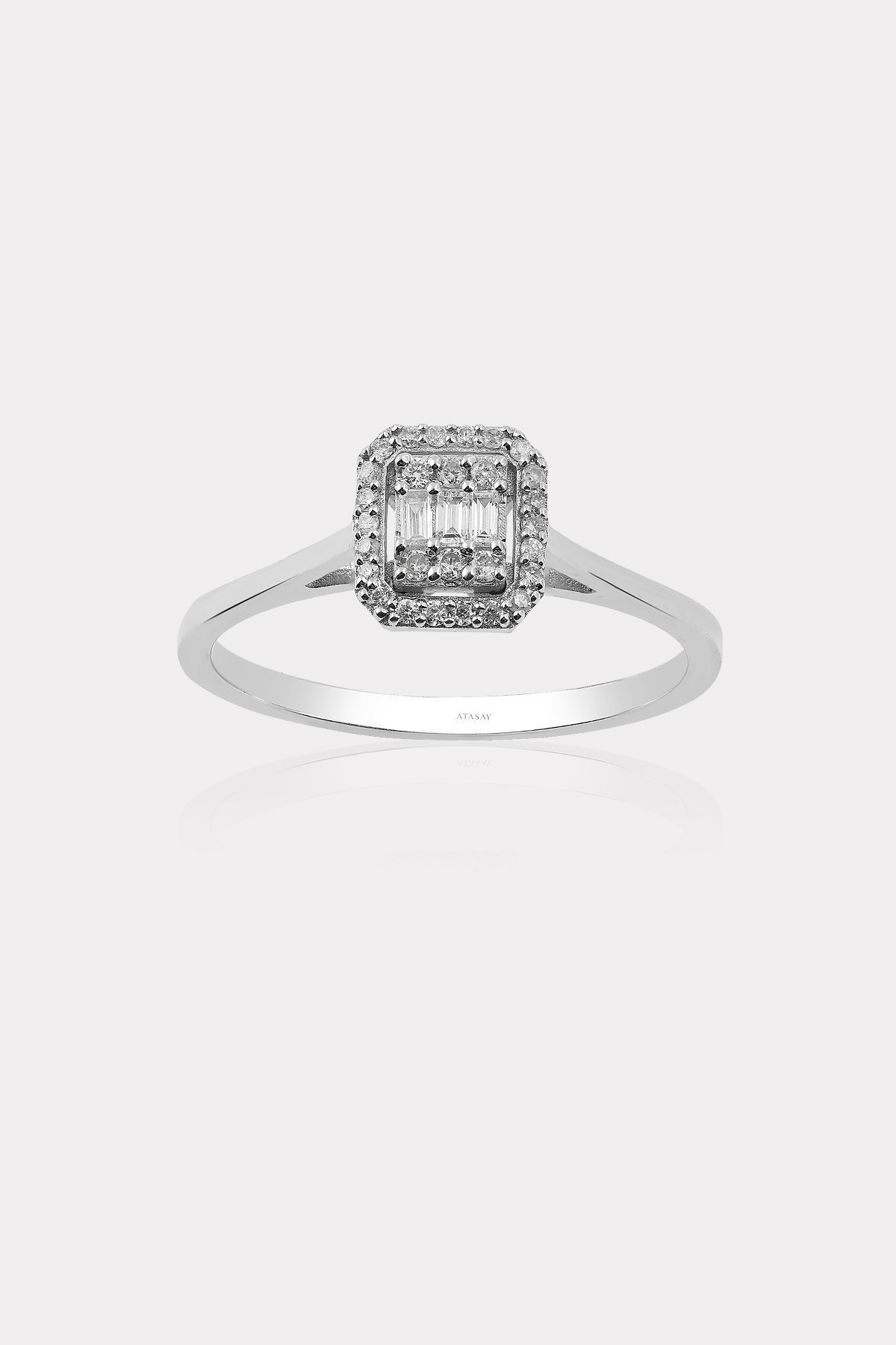 0.25 Carat Baget Tektaş Yüzük