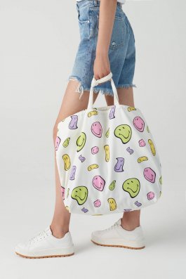 Kadın Beyaz Smiley Desenli Tote Çanta